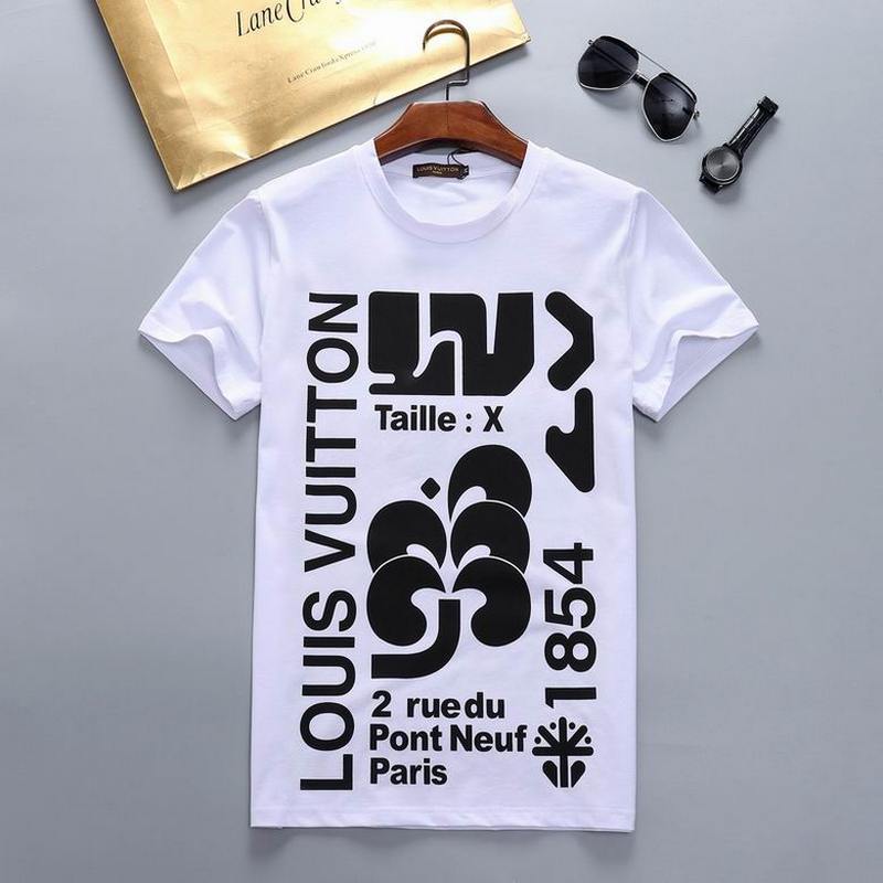 Louis Vuitton Men's T-shirts 540